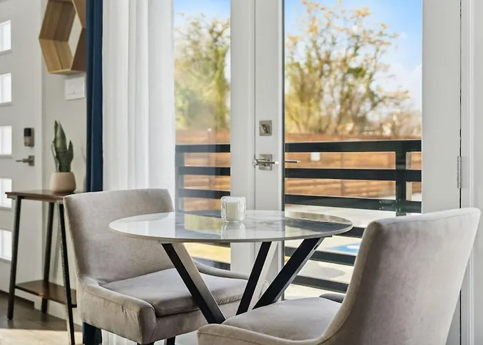 Apartment Cozy 1-bedroom With Ac In Charming Worth
