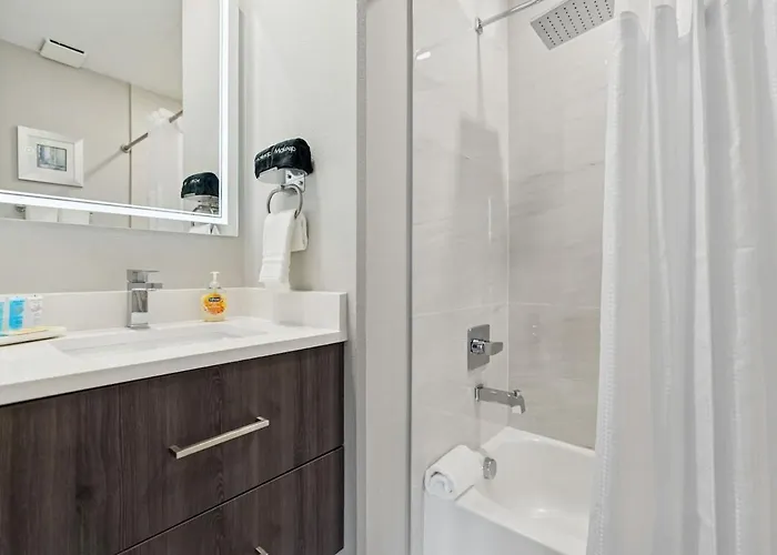 Cozy 1-bedroom With Ac In Charming Worth