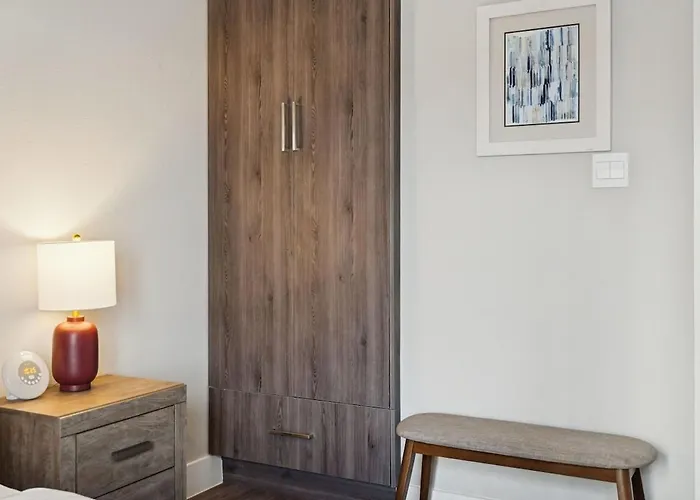Cozy 1-bedroom With Ac In Charming Worth Apartment Fort Worth